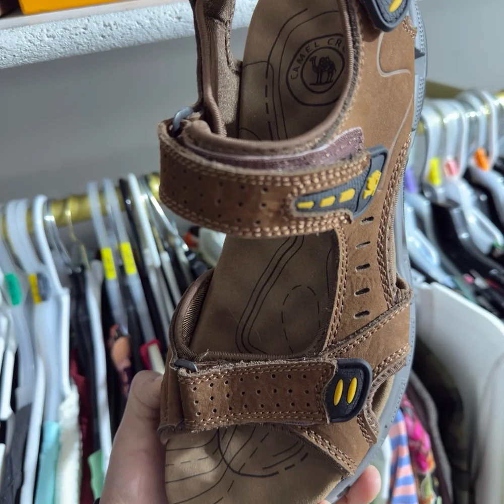 CAMEL CROWN Men's Leather Sandals Hiking Outdoor Water Beach - size 9.5
